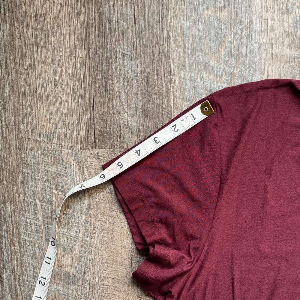 Old Navy Wine Red Boxy Cropped Tee - Picture 5 of 7